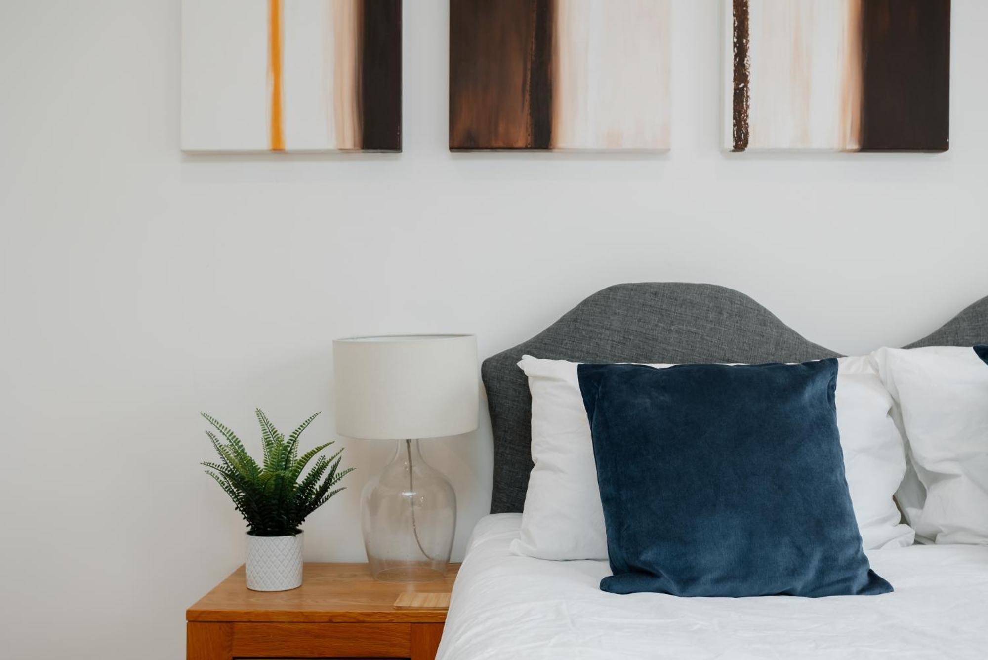 Starhost Residences - Central 3 Bed Apartment At Regents Court, Newbury Newbury  Exteriér fotografie
